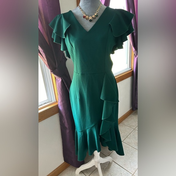 Cocktail, formal dress size medium - Picture 10 of 17